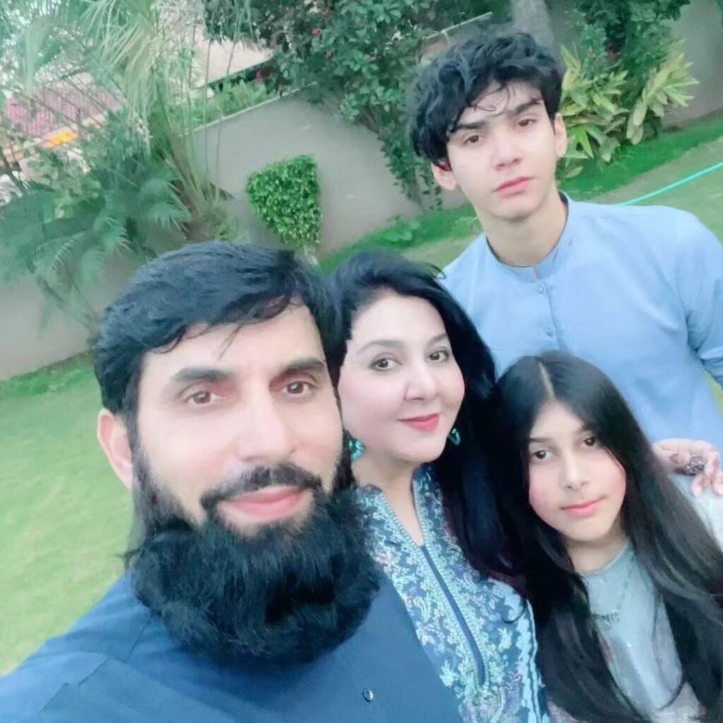 Misbah-ul-haq Wife and Children Photo