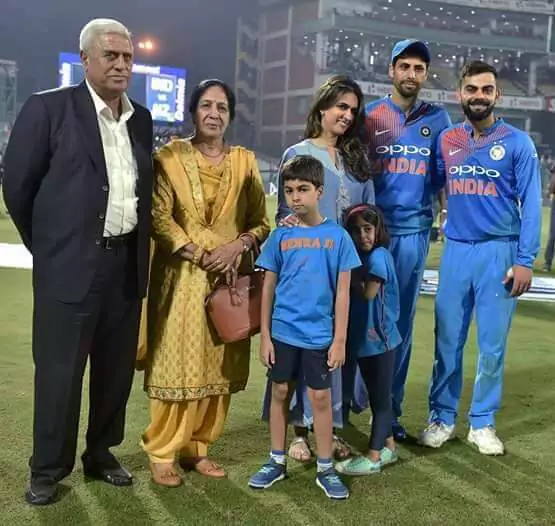 Ashish Nehra Family photo
